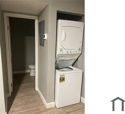 3 bed, 1300 sqft, $2,310 — Photo 2