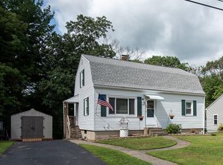 28 Chestnut Hill Rd, Oxford, MA 01540