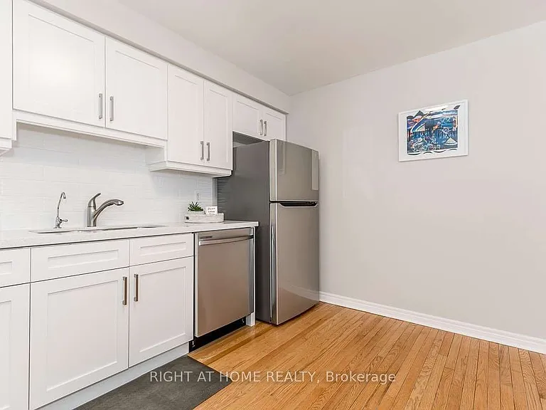 6 Peter St — Photo 18
