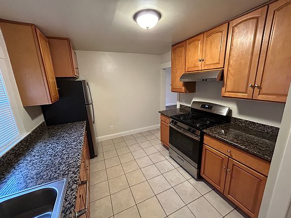 4th image of 335 Florida St #A