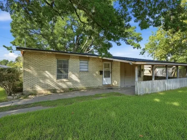 636 S Andrews Ave, Sherman, TX 75090