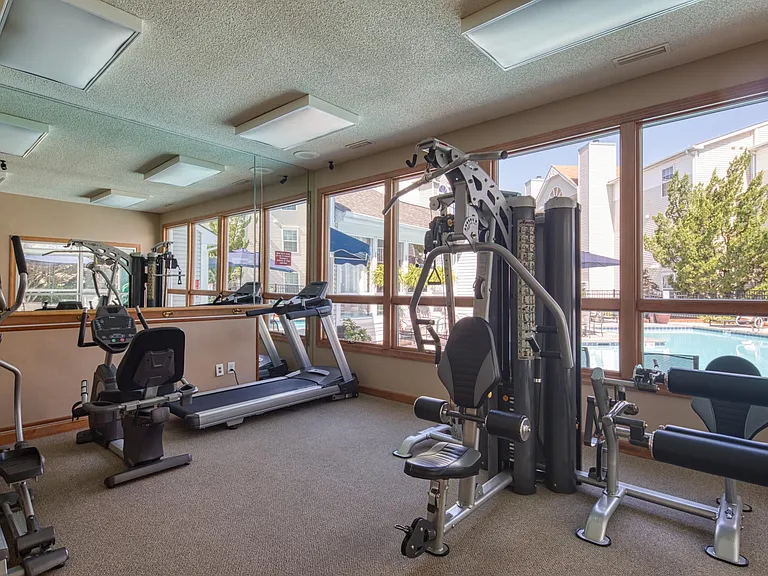 Summer Station Apartments Where Comfort Meets Coastal Living — Photo 10