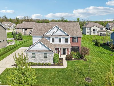 3769 Conifer Dr, Zionsville, IN, 46077