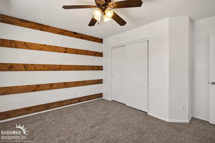 24011 N Cargo Ave — Photo 18