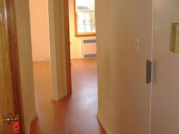 4th image of 6922 Avenue L