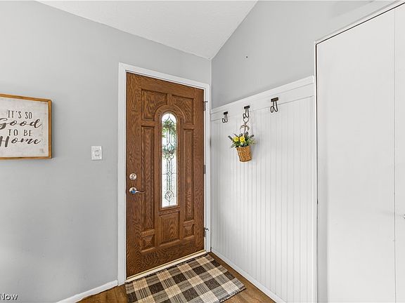 4th image of 24282 Fairlawn Dr