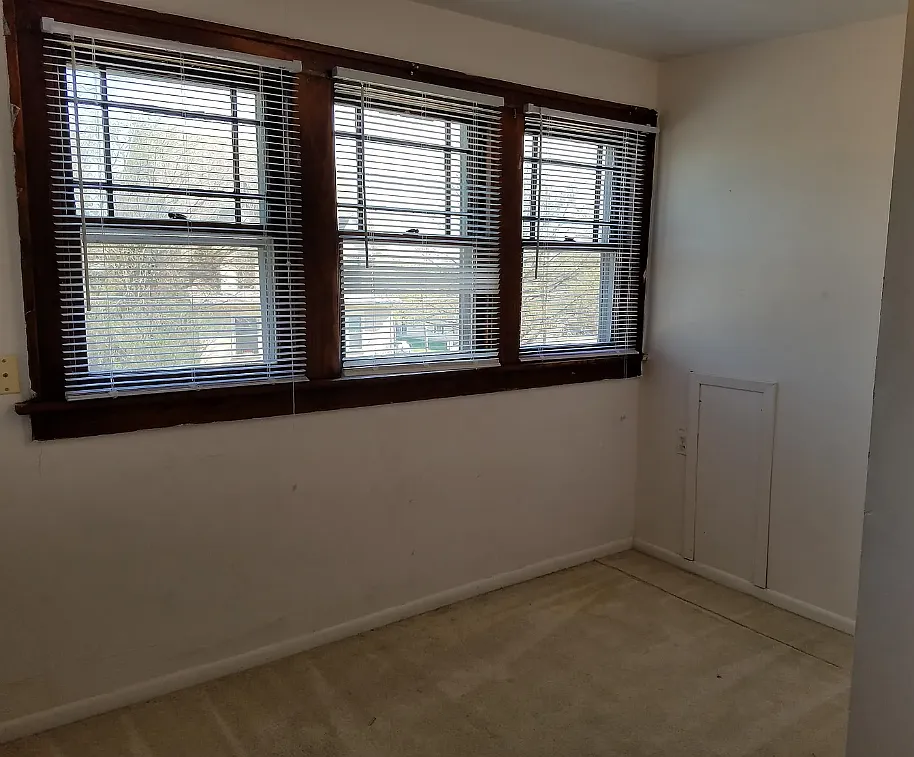 Seerley Blvd 808 - 1 — Photo 2