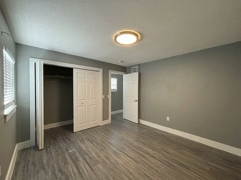 139 Avenue D SW #139.5 — Photo 9