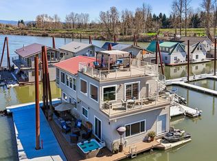 19609 NE Marine Dr #B18, Portland, OR