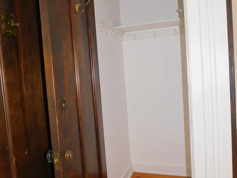 905 Sherman Ave #10 — Photo 10