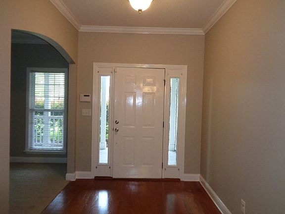 2nd image of 4815 McAllister St