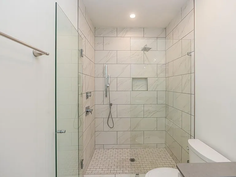 1145 Kirkwood Ave SE #14 — Photo 26