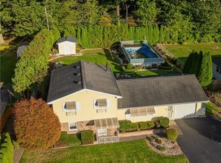 84 Barbara Ln, Rochester, NY 14626