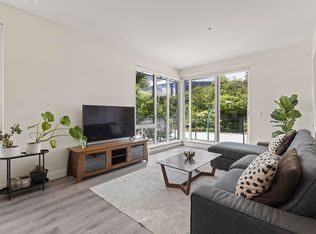 1327 Draycott Rd #303, North Vancouver, BC V7J 1W1