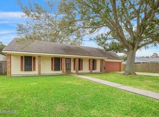107 W Bayou Shr, Lafayette, LA 70508