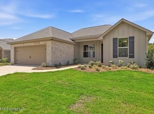 140 Stapleton Dr, Canton, MS 39046