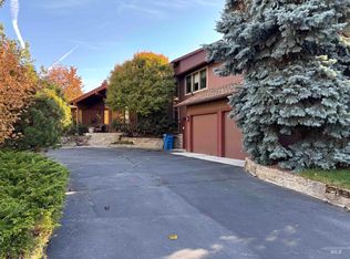 959 E Braemere Rd, Boise, ID 83702