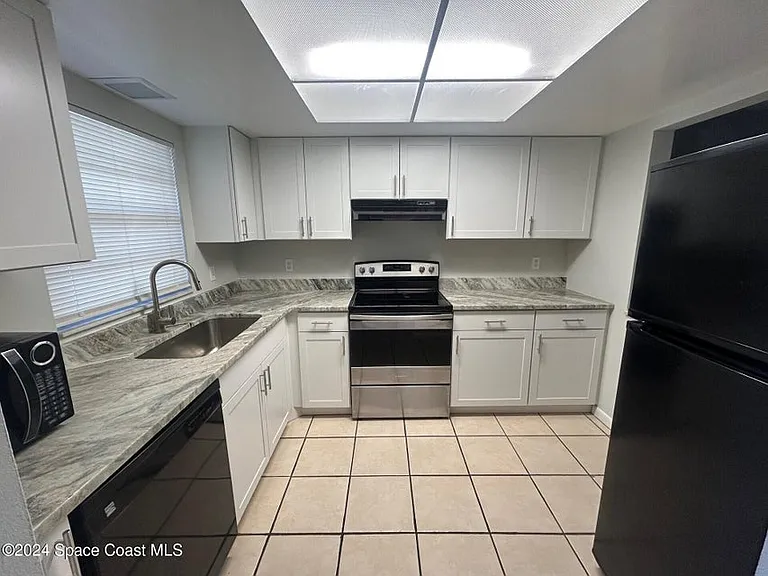205 Palmetto Ave #301 — Photo 2