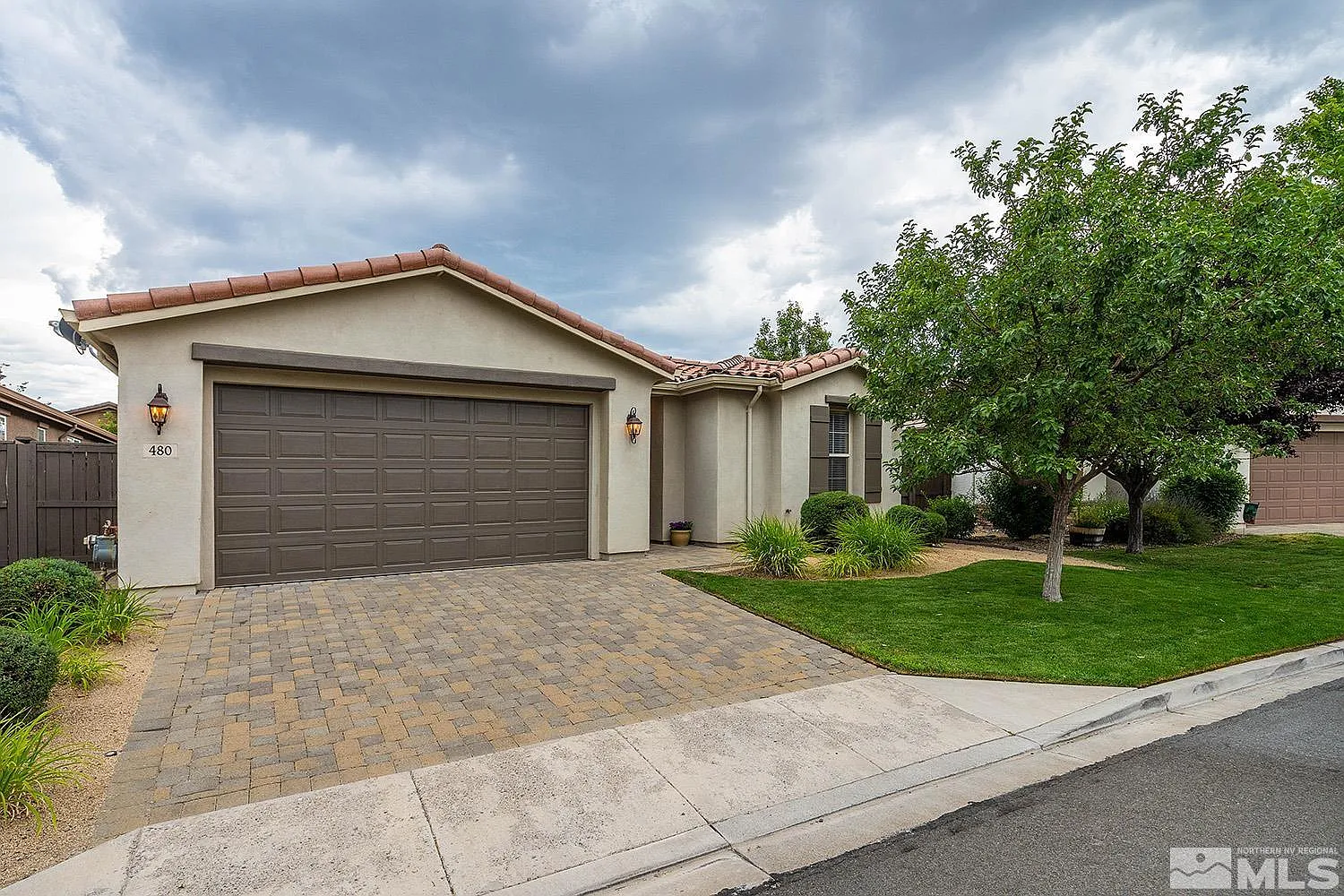 480 Sysonby Ct photo 1