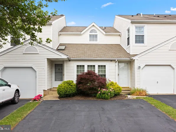 93 Portsmouth Ct, Holland, PA 18966