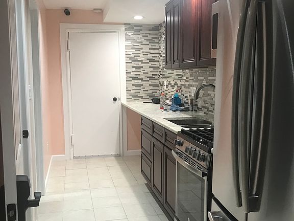 5th image of 2956 Gunther Ave #1