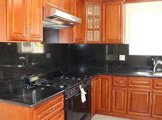 22555 Burton St, Canoga Park, CA 91304