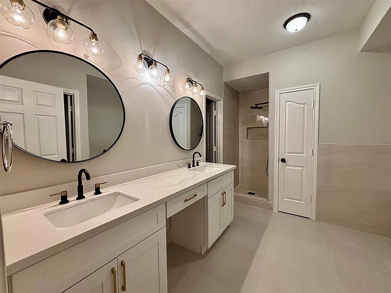 3405 Kleberg Ct — Photo 9