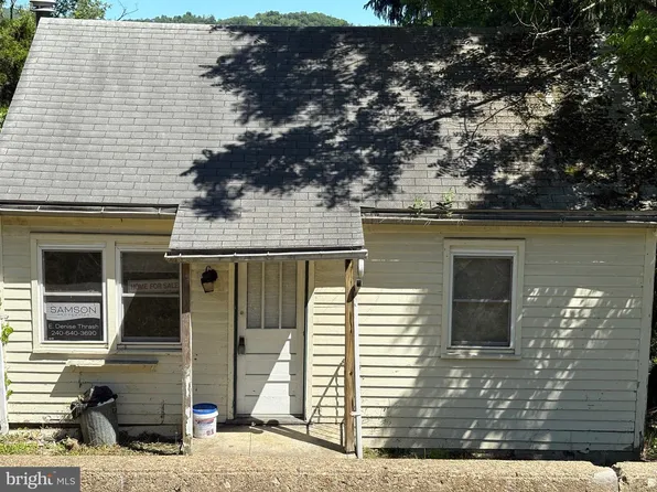 416 Poplar St, Westernport, MD 21562