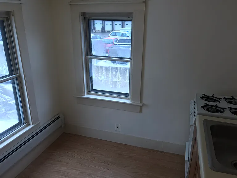 7 Maple St — Photo 9