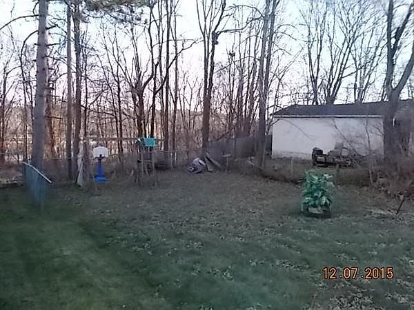2nd image of 136 Emerald St