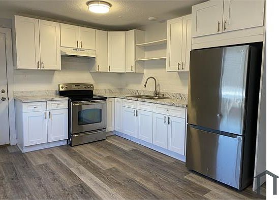 1st image of 6301 S Keeler Ave #3