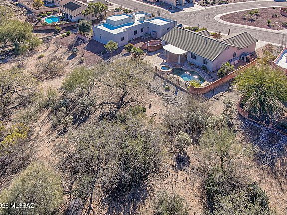 3rd image of 1102 W Camino Monte Cristo