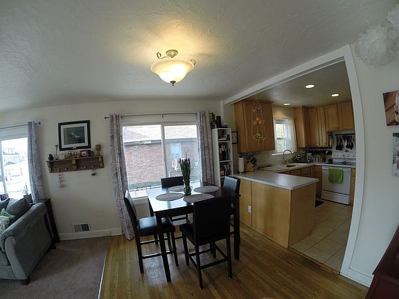 3rd image of 333 E Haven Ave