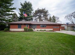 2246 Corona Rd, Waukegan, IL 60087