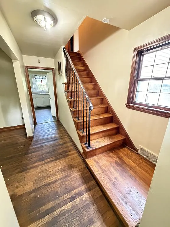 480 Francisca Ave. — Photo 2