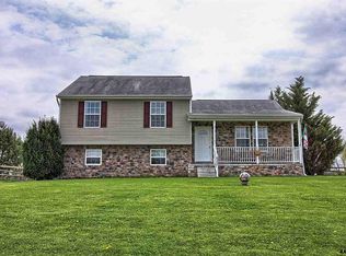 382 Seven Stars Rd, Gettysburg, PA 17325