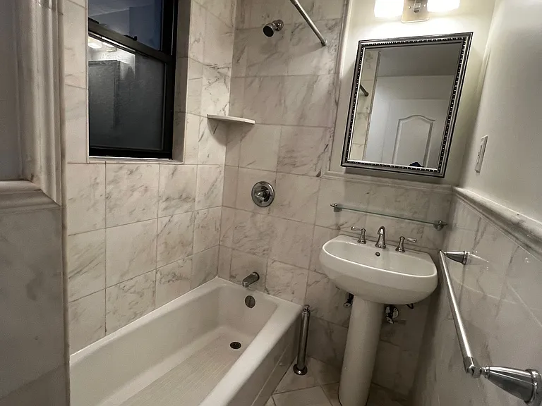 8 Spring St #3FW — Photo 19