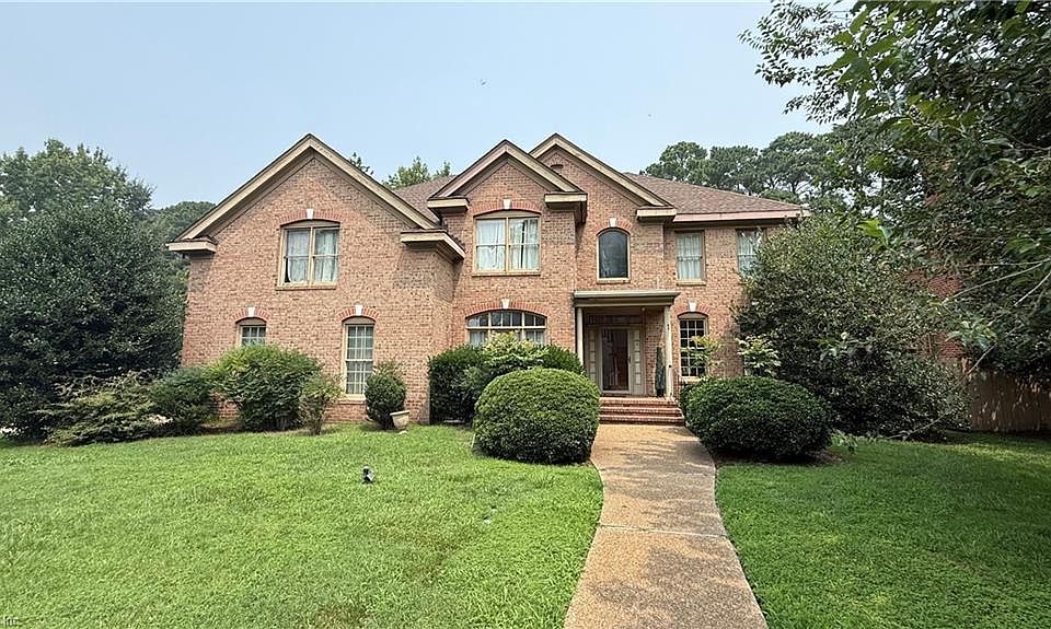 1st image of 1 Carrington Ct