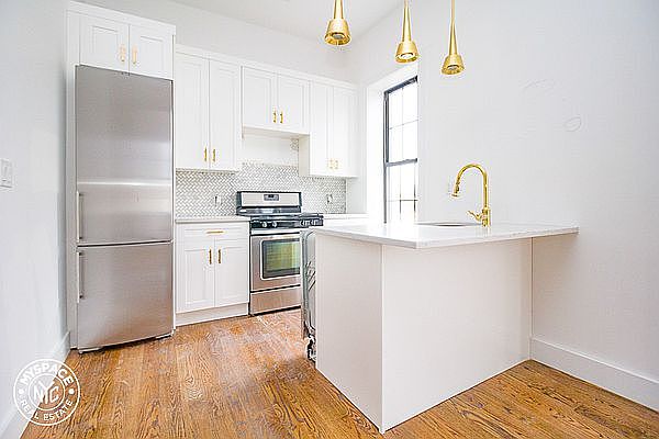1st image of 852 Rogers Ave #3