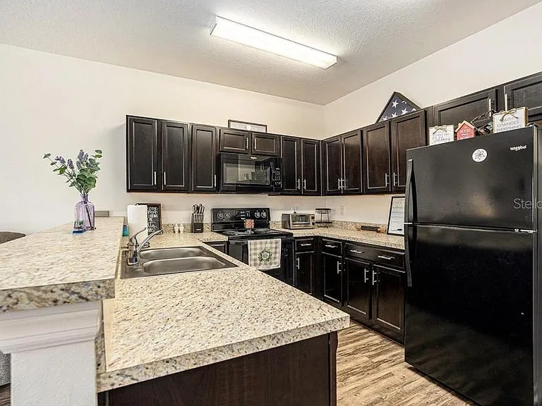 5521 Yellowfin Ct — Photo 8