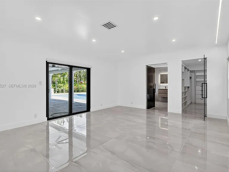607 Layne Blvd — Photo 18