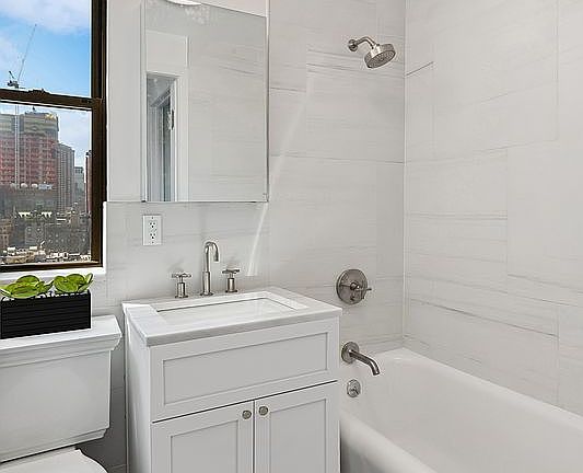 5th image of 40 W 72nd St APT 155