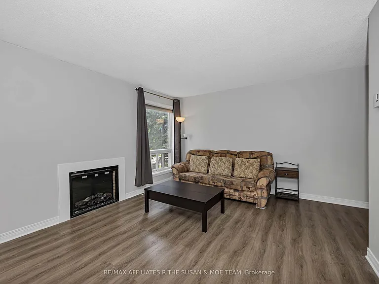 500 Fenerty Ct #6 — Photo 6
