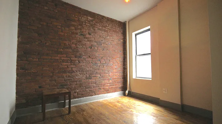 Rented by Nooklyn NYC LLC | media 12