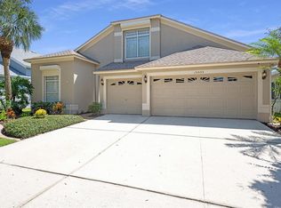 15555 Martinmeadow Dr, Lithia, FL 33547