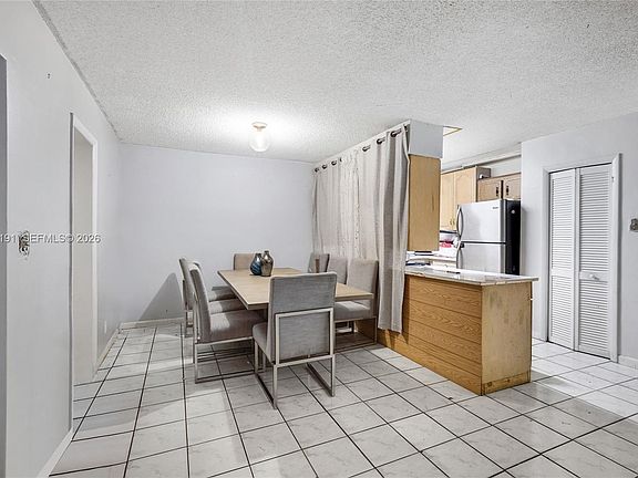 5th image of 11041 NW 39th St