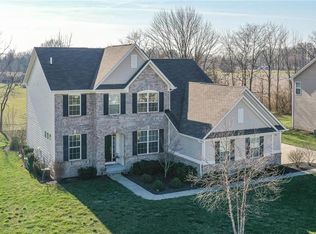 1319 Brentford Ln, Greenwood, IN 46143