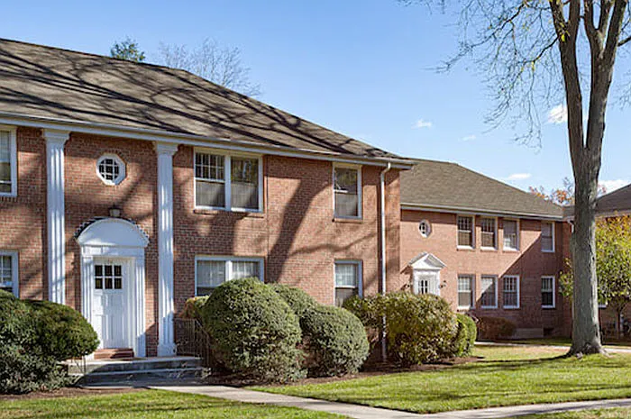 Sedgwick & Woodrow Apartments