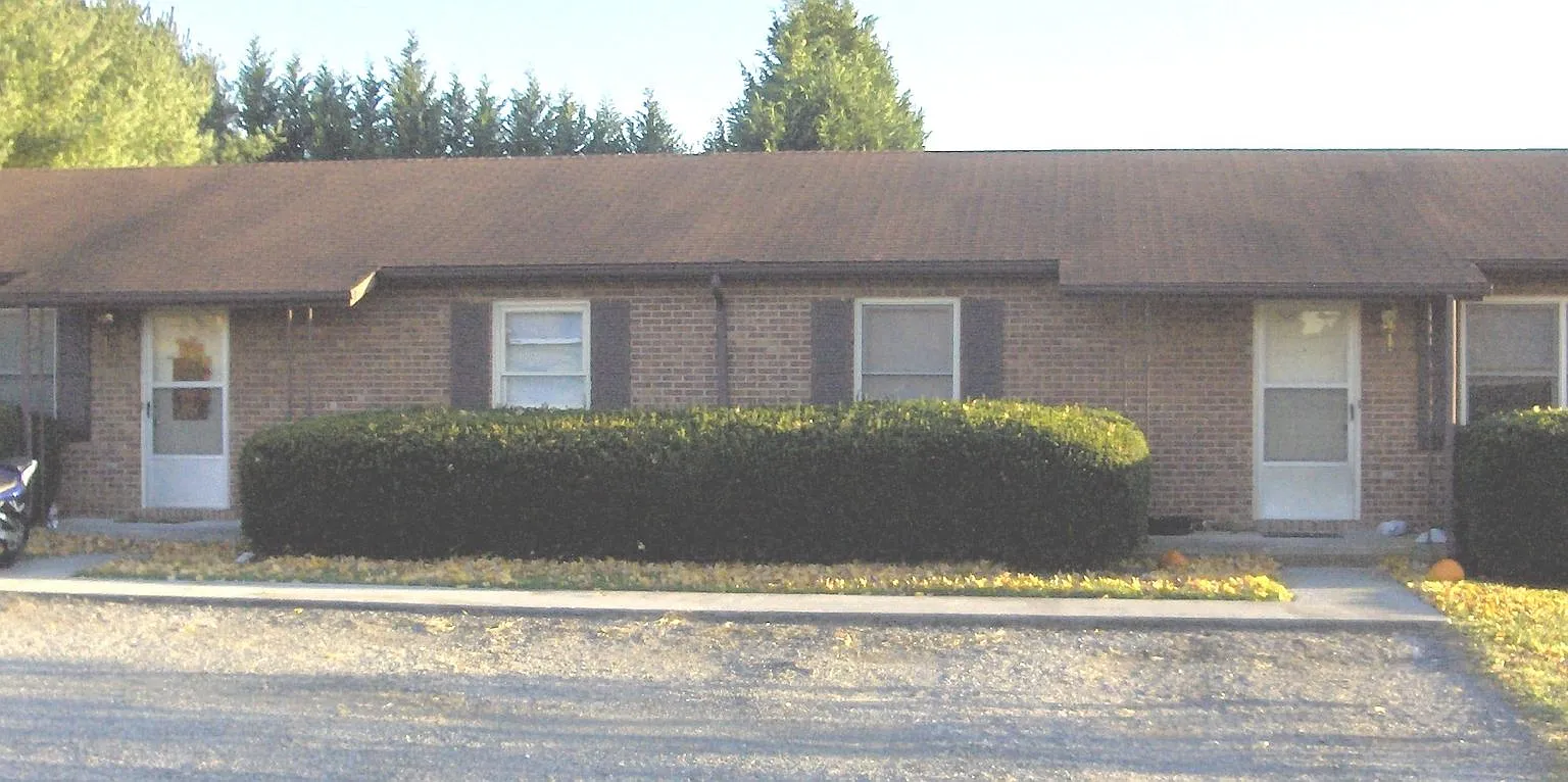 2 Bedroom 1 Bath Duplex — Photo 1