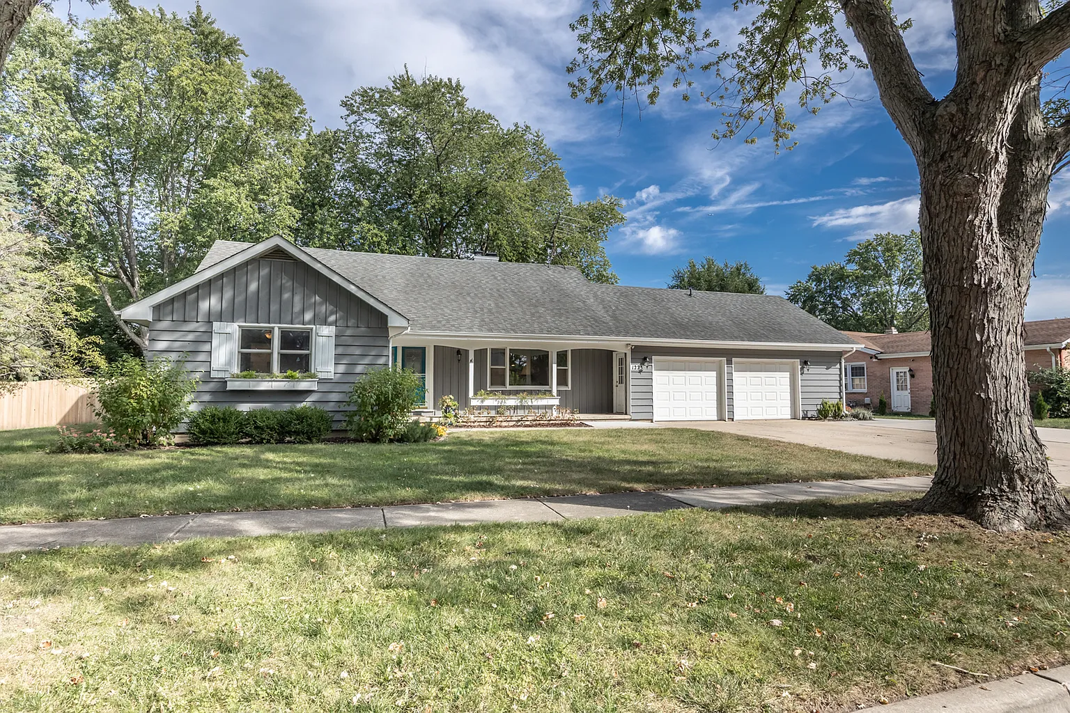 1223 Ridgeway Dr photo 1